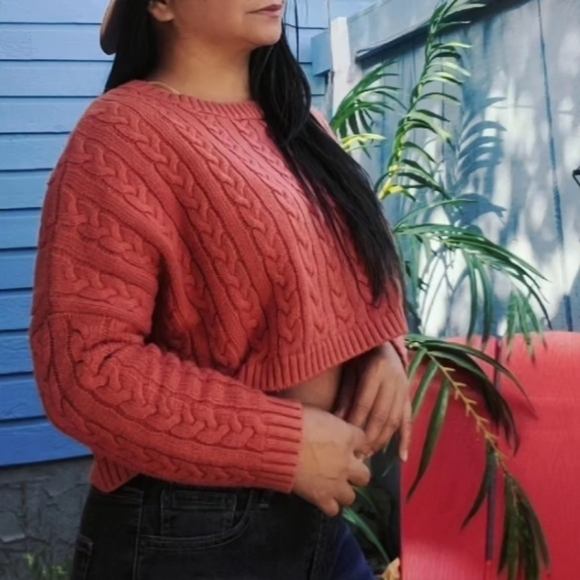 Twik Twisted Cropped Cable Knit Sweater Size XS - Picture 4 of 11